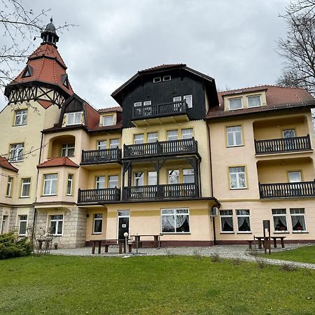 Villa Carmen Kudowa-Zdrój Exterior foto